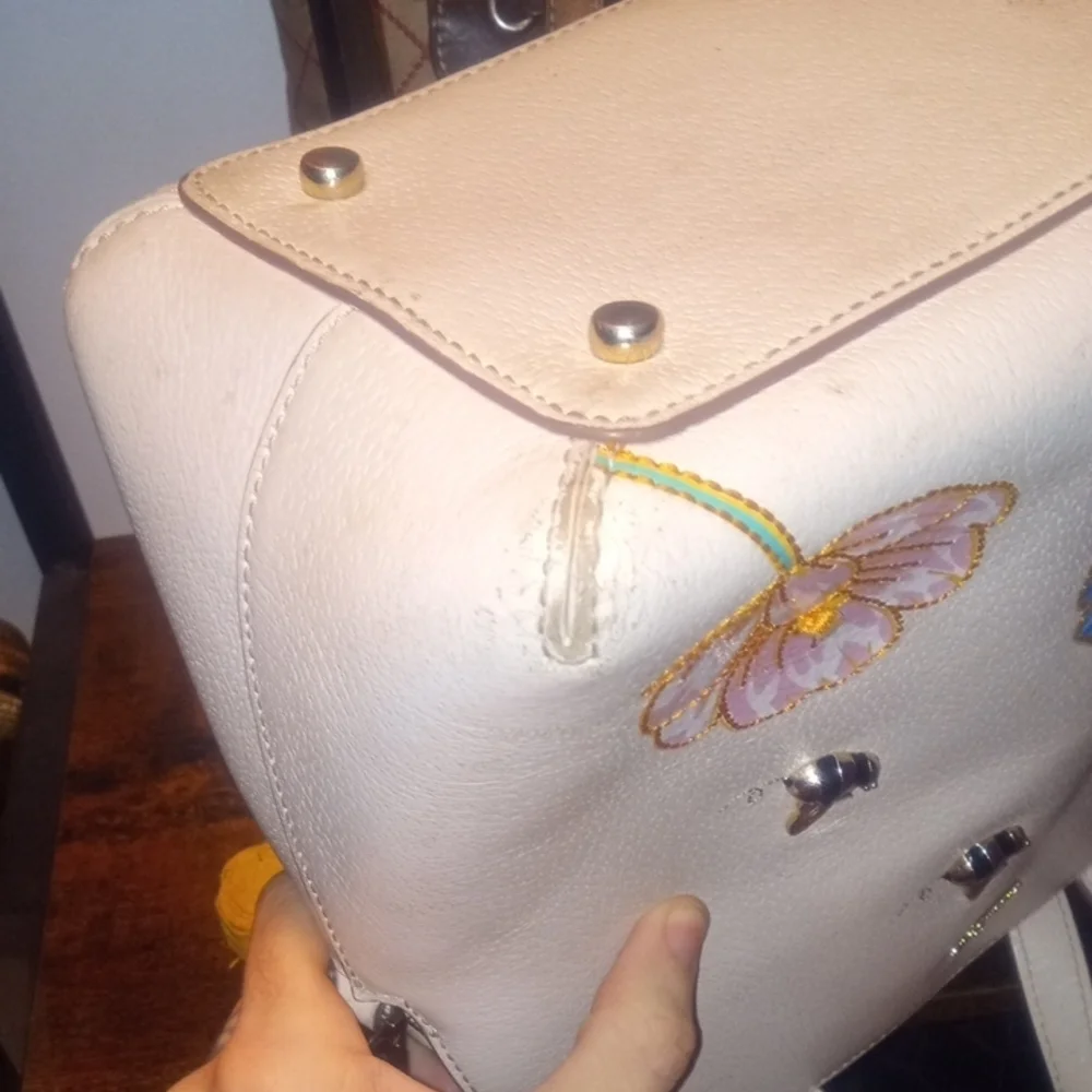 kate spade | Picnic Perfect Bee Lottie Handbag | GUC- see description - Picture 9 of 14